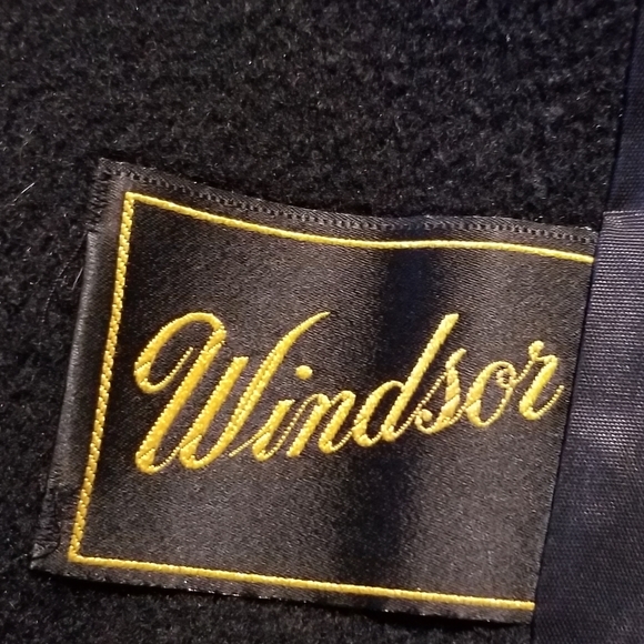 Windsor Winter Coat - Picture 2 of 3